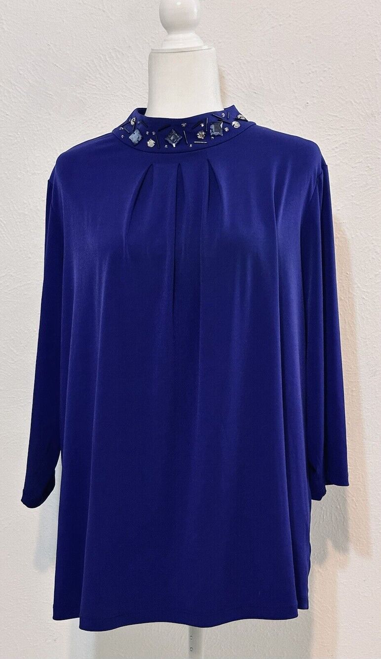 Susan Graver Artisan Size 1X Liquid Knit Embellished Blue Blouse 3/4 Sleeve